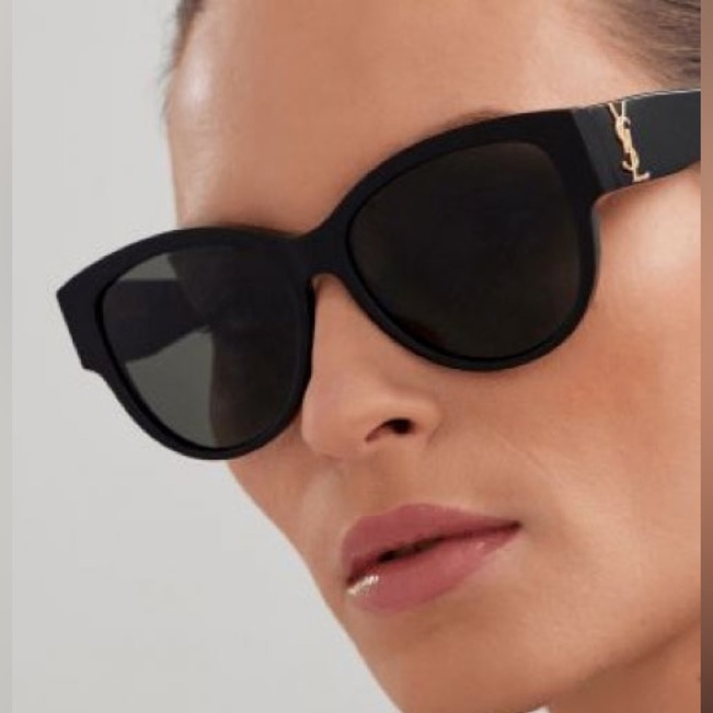Saint Laurent Black Cat-Eye Sunglasses with Gold Logo - Picture 12 of 12